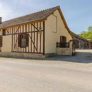 Villa Au Creux De La Colline à Piney Exterior photo