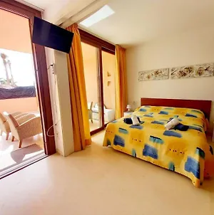 Appartement Ibiza Apart At Ushuaia & Hi Side à Playa d'en Bossa Exterior photo