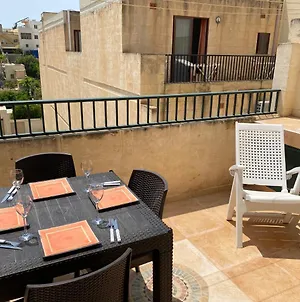 Charming 2 Bedroom Apartment In Qala - Gozo Exterior photo