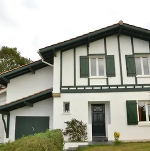 Maison Basque Avec Piscine Lahonce Exterior photo