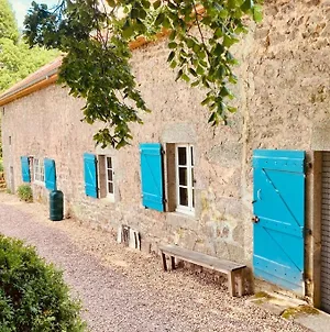 Ruime Woning In De Morvan, Bourgogne Met Seizoensgebonden Zwembad Brassy Exterior photo