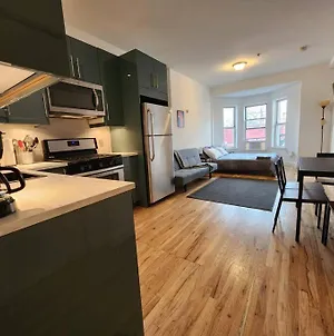 Appartement Deluxe Studio Minutes From Nyc! à Union City Exterior photo
