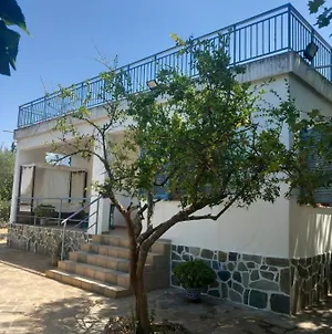 Villa Anthidon Country House à Loukissia Exterior photo