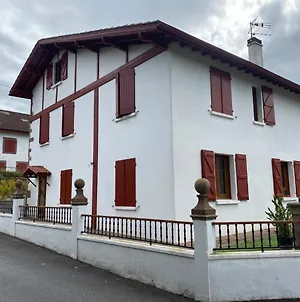 Maison Bernatenia Uhart-Cize Exterior photo