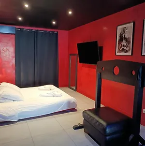 Appartement Balneo Et Sauna Prives The Red Room Mauguio Exterior photo