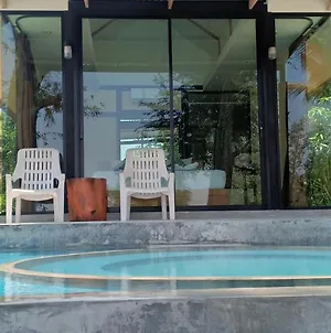 Mook Tamarind Resort Ko Muk Exterior photo