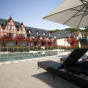 Pierre & Vacances Premium Residence & Spa Houlgate Exterior photo
